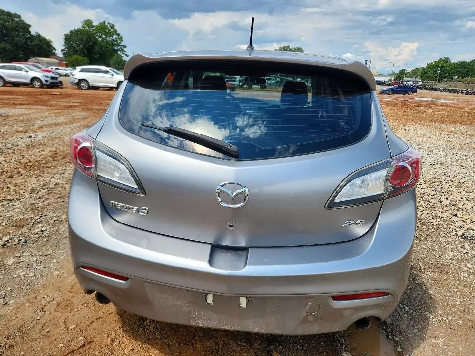 2010 MAZDA 3 S  