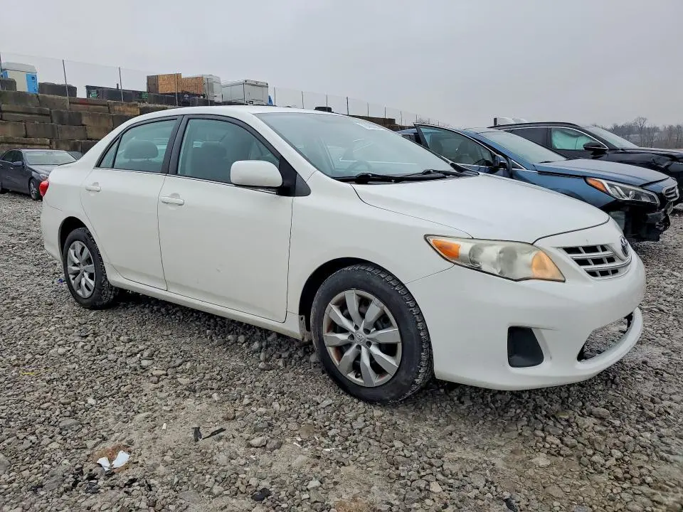 2013 TOYOTA COROLLA LE  
