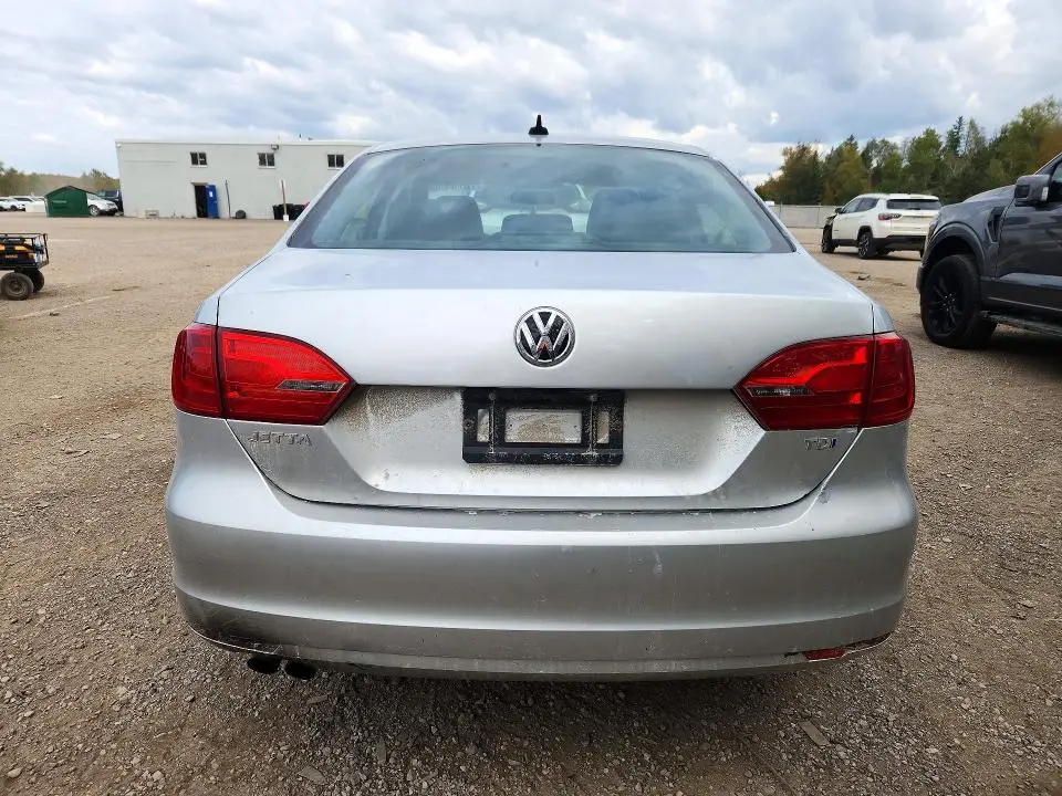 2013 VOLKSWAGEN JETTA TDI  