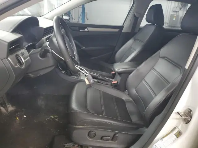 2021 VOLKSWAGEN PASSAT SE  