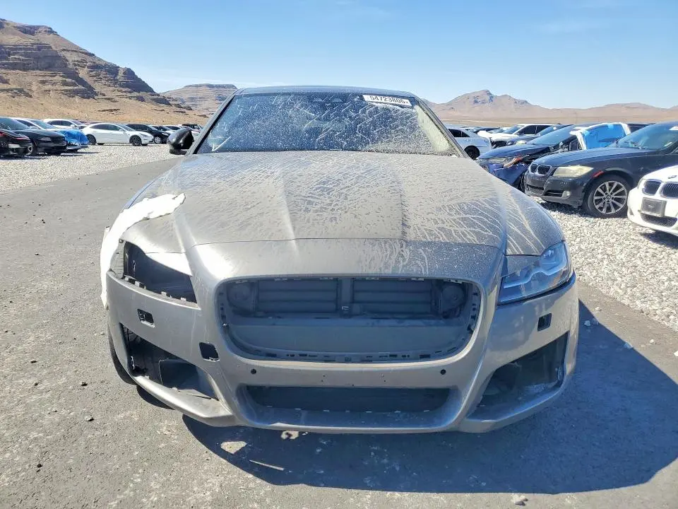 2017 JAGUAR XF PRESTIGE  