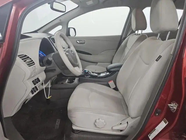 2011 NISSAN LEAF SV  
