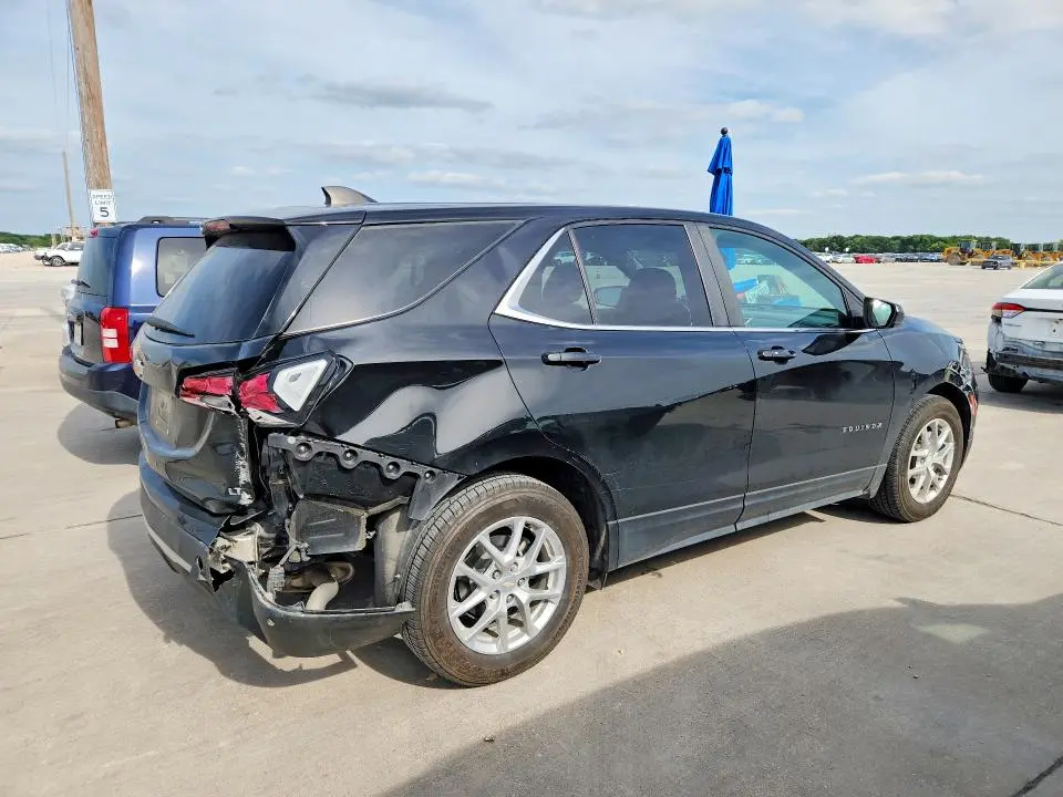 2022 CHEVROLET EQUINOX LT  