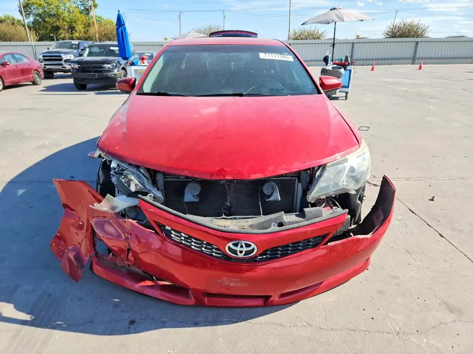 2014 TOYOTA CAMRY   