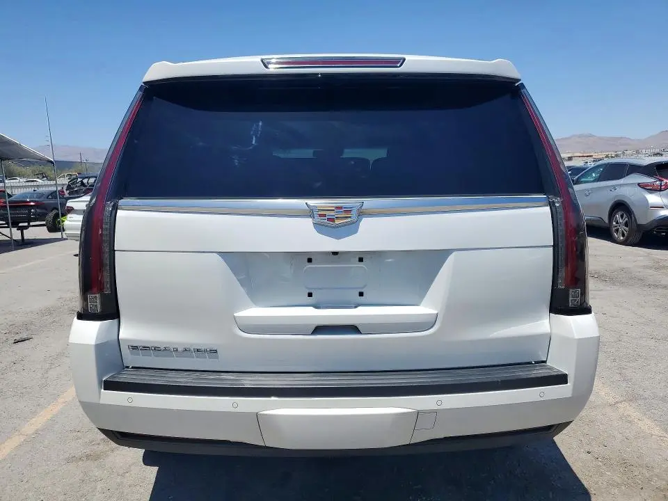 2016 CADILLAC ESCALADE LUXURY  