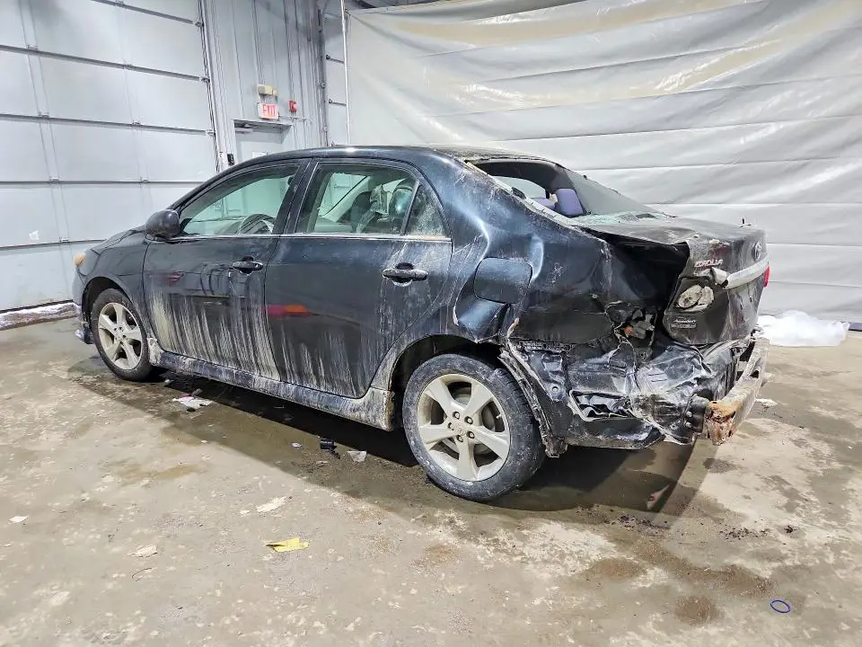 2013 TOYOTA COROLLA S  