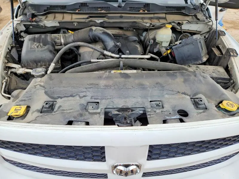 2013 RAM 1500 ST  