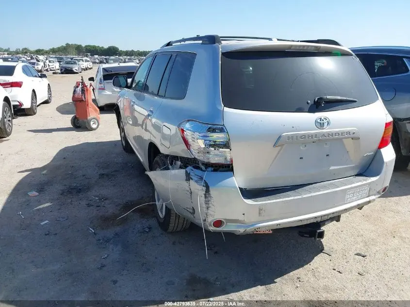 2010 TOYOTA HIGHLANDER SE