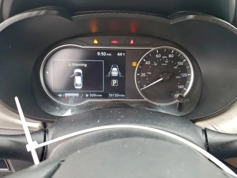 2021 NISSAN VERSA SV  