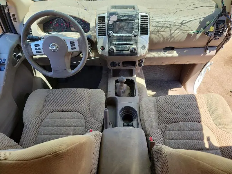 2017 NISSAN FRONTIER SV  