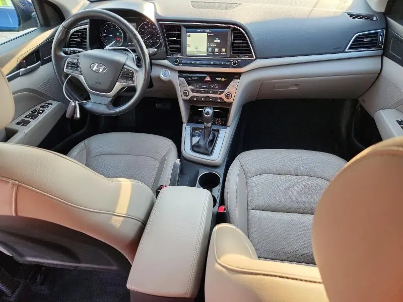 2017 HYUNDAI ELANTRA LIMITED  