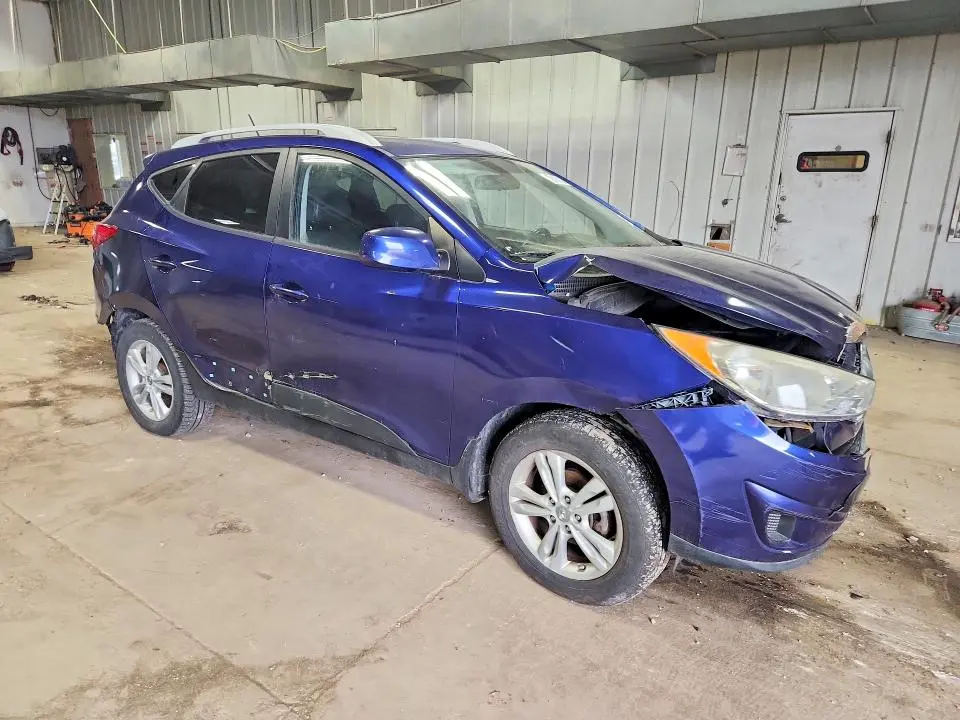 2011 HYUNDAI TUCSON GLS  