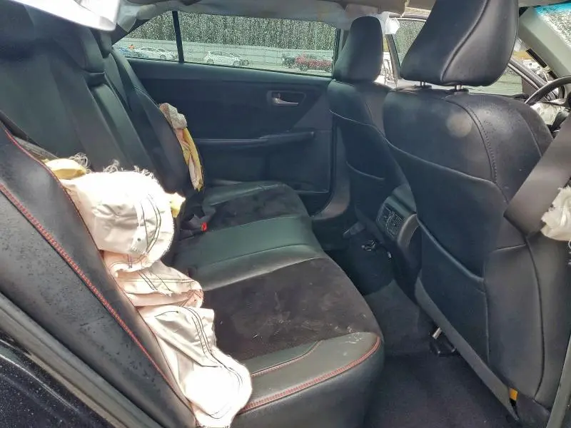 2015 TOYOTA CAMRY LE  