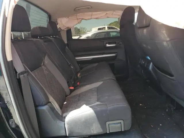 2016 TOYOTA TUNDRA CREWMAX SR5  