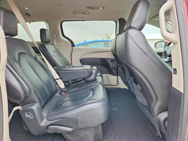 2017 CHRYSLER PACIFICA TOURING L  