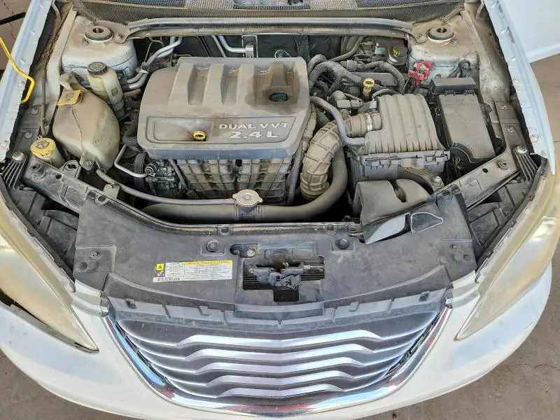 2012 CHRYSLER 200 LX  