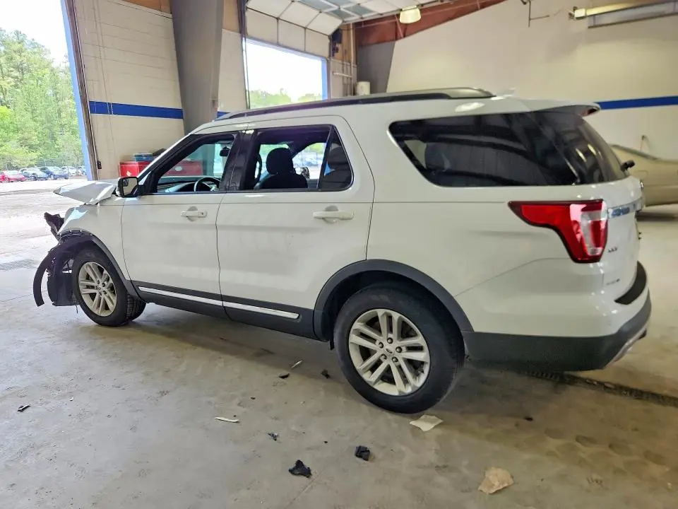 2017 FORD EXPLORER XLT  