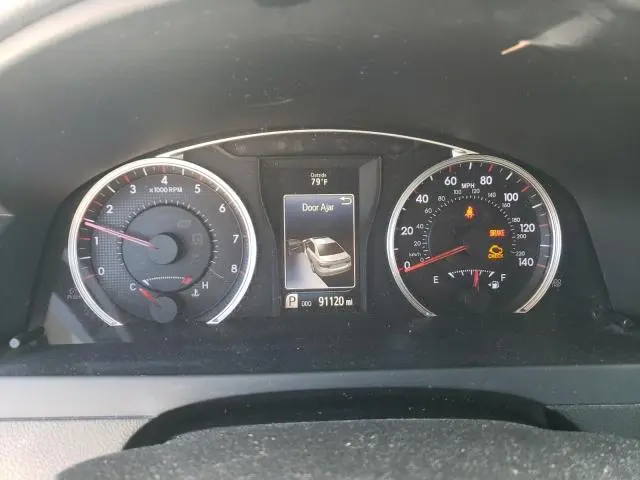 2016 TOYOTA CAMRY LE  
