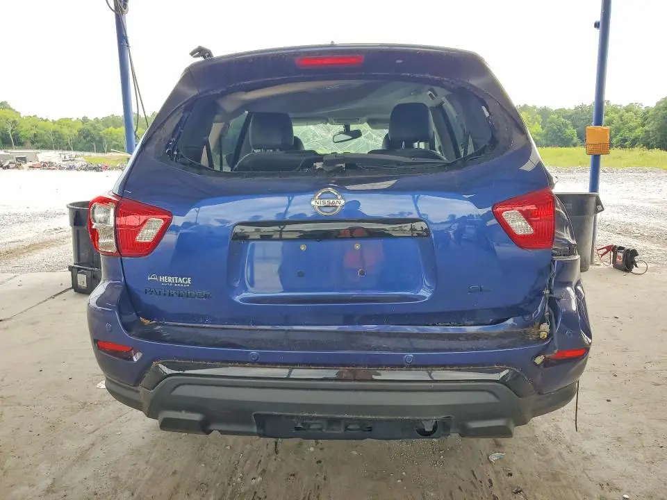 2019 NISSAN PATHFINDER SL  