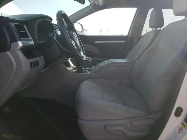 2015 TOYOTA HIGHLANDER LE  