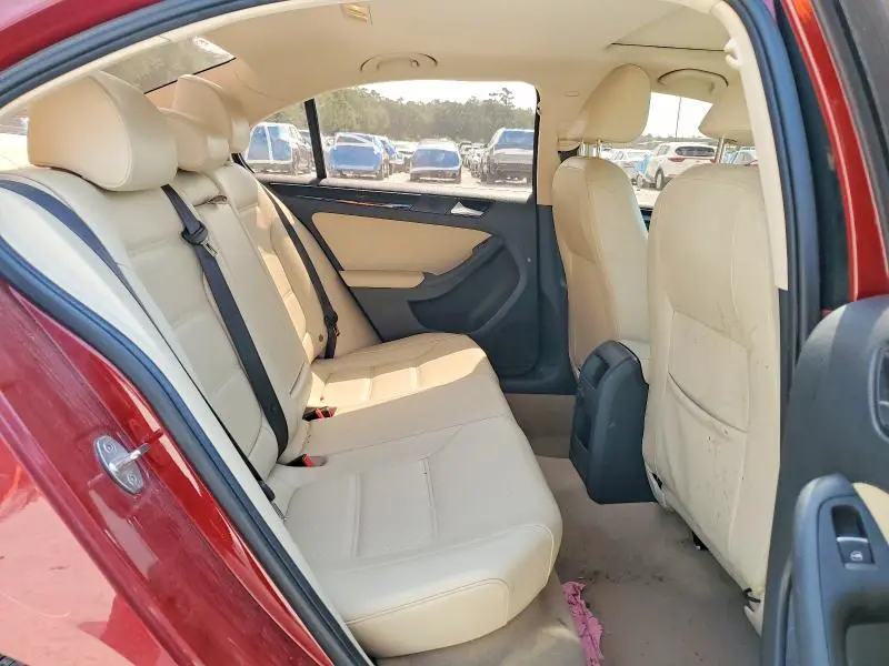 2016 VOLKSWAGEN JETTA SEL  