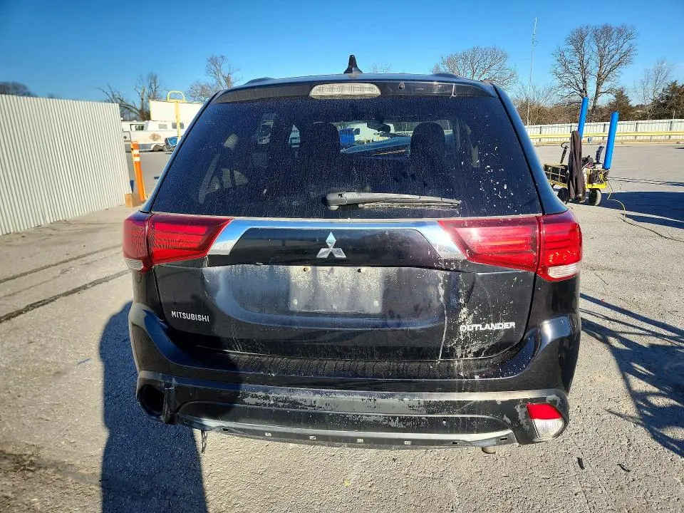 2018 MITS OUTLANDER ES  