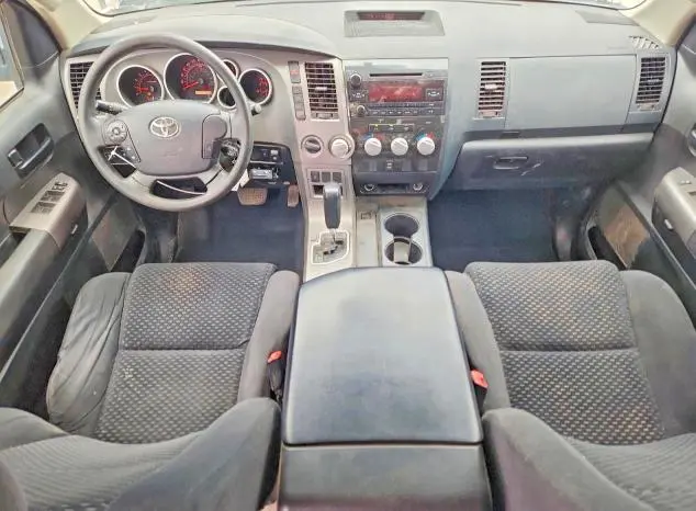 2013 TOYOTA TUNDRA CREWMAX SR5  