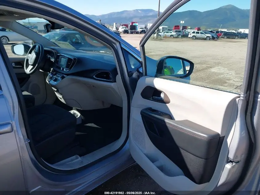2017 CHRYSLER PACIFICA TOURING