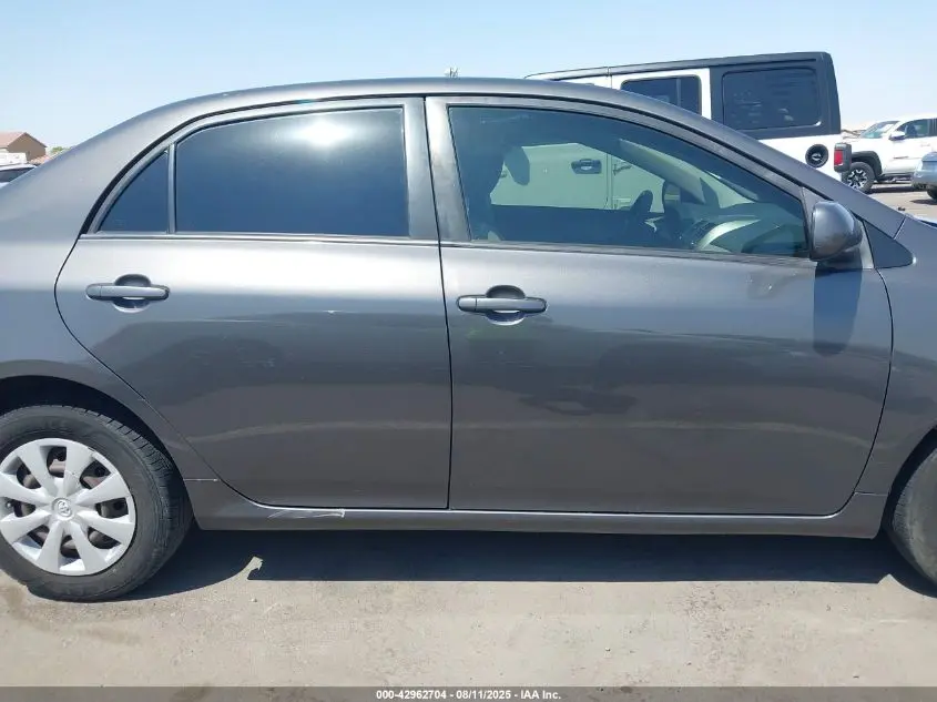 2011 TOYOTA COROLLA LE