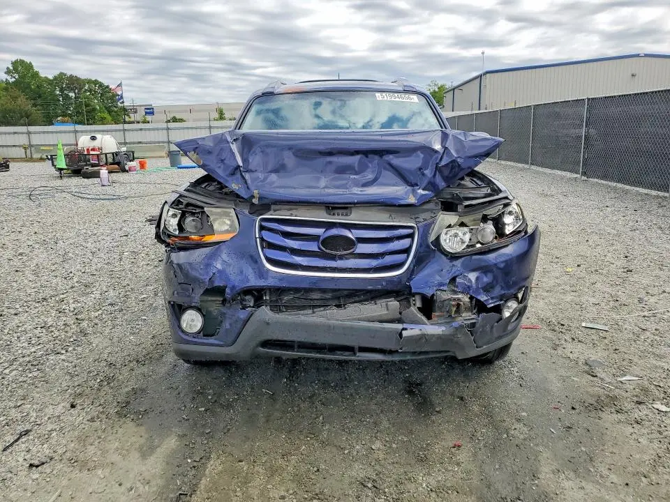 2010 HYUNDAI SANTA FE SE  