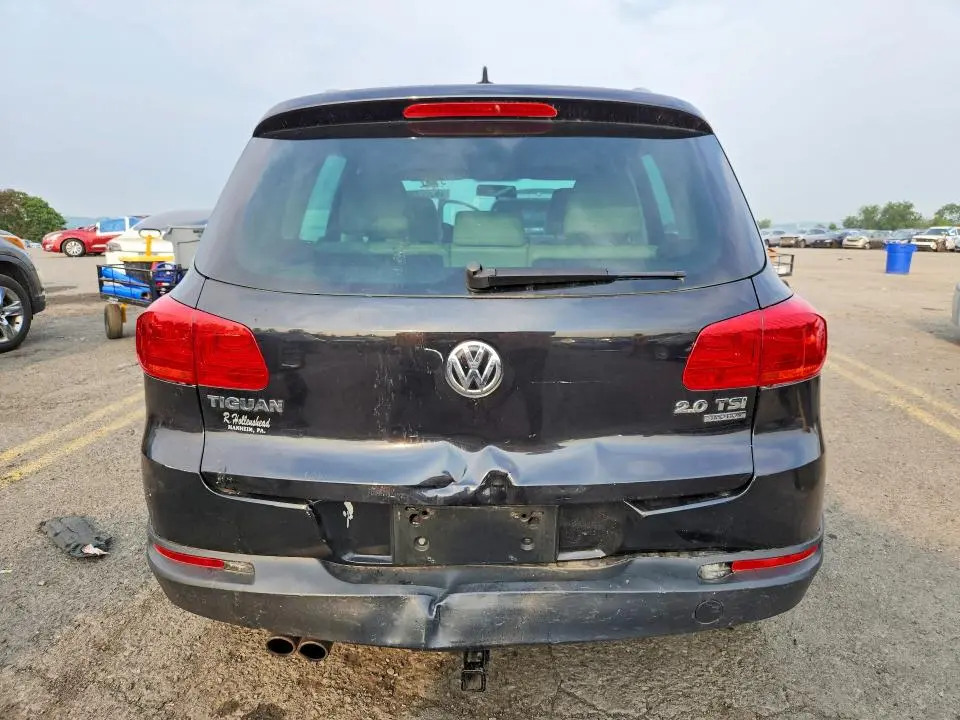 2012 VOLKSWAGEN TIGUAN S  