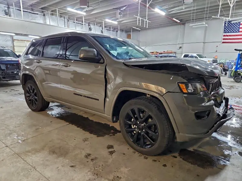 2019 JEEP GRAND CHEROKEE LAREDO  