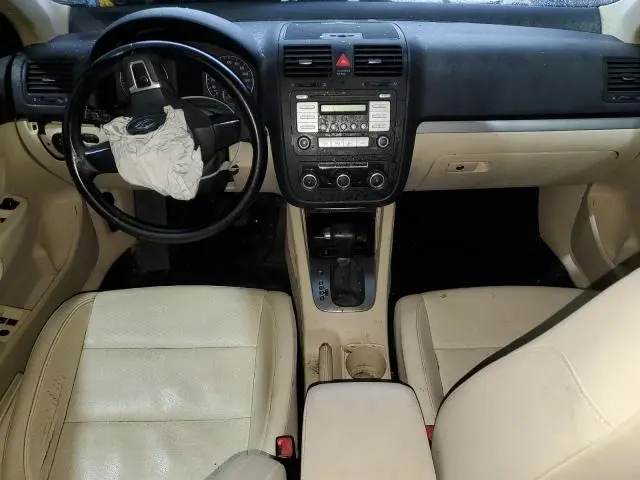 2010 VOLKSWAGEN JETTA LIMITED  