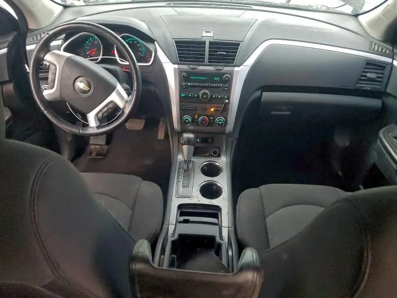 2010 CHEVROLET TRAVERSE LT  
