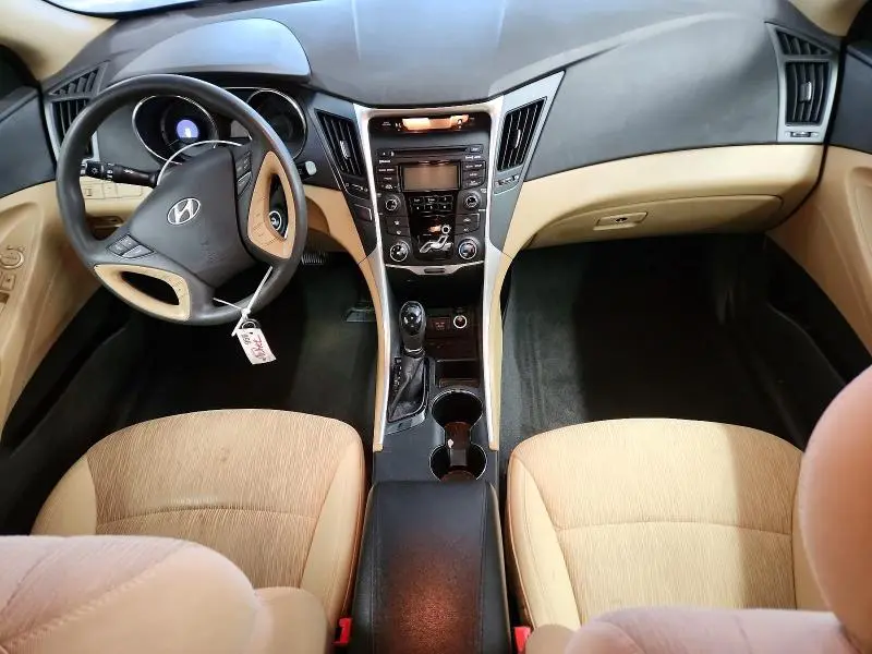 2013 HYUNDAI SONATA GLS  