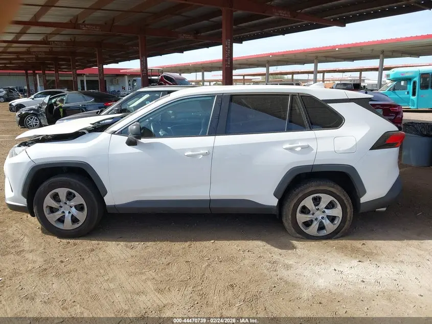 2022 TOYOTA RAV4 LE