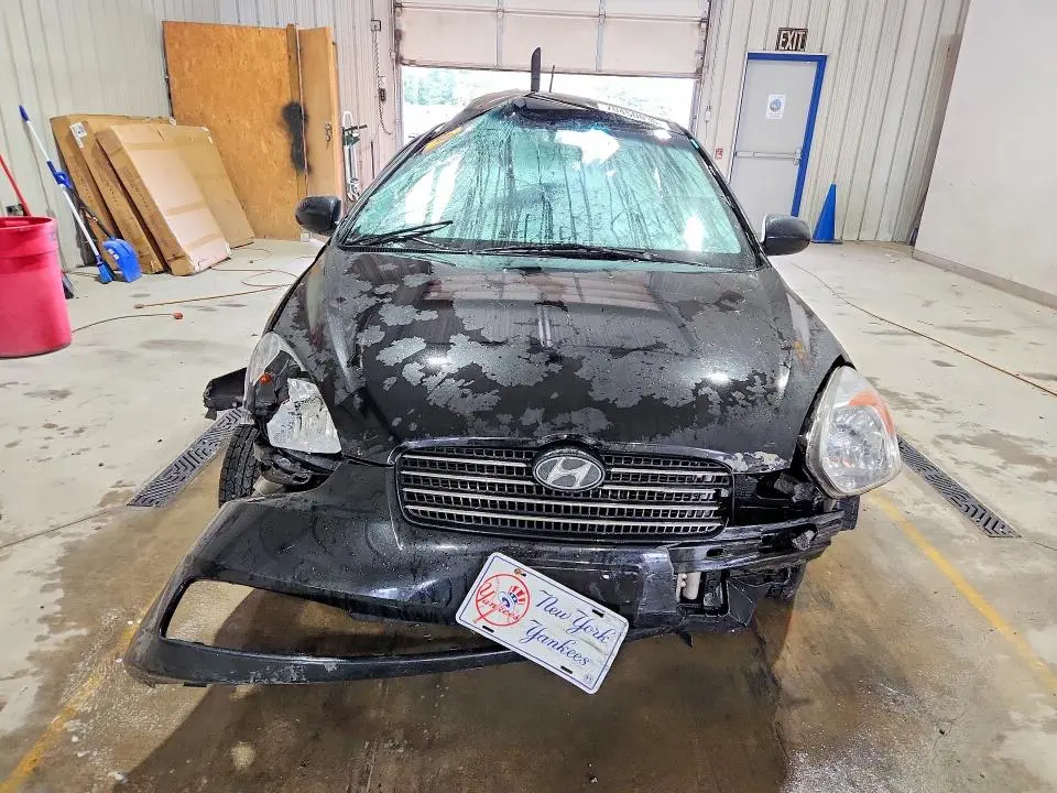 2011 HYUNDAI ACCENT GLS  