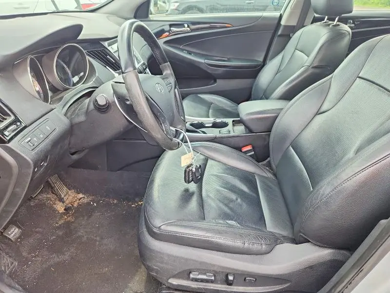 2013 HYUNDAI SONATA SE  