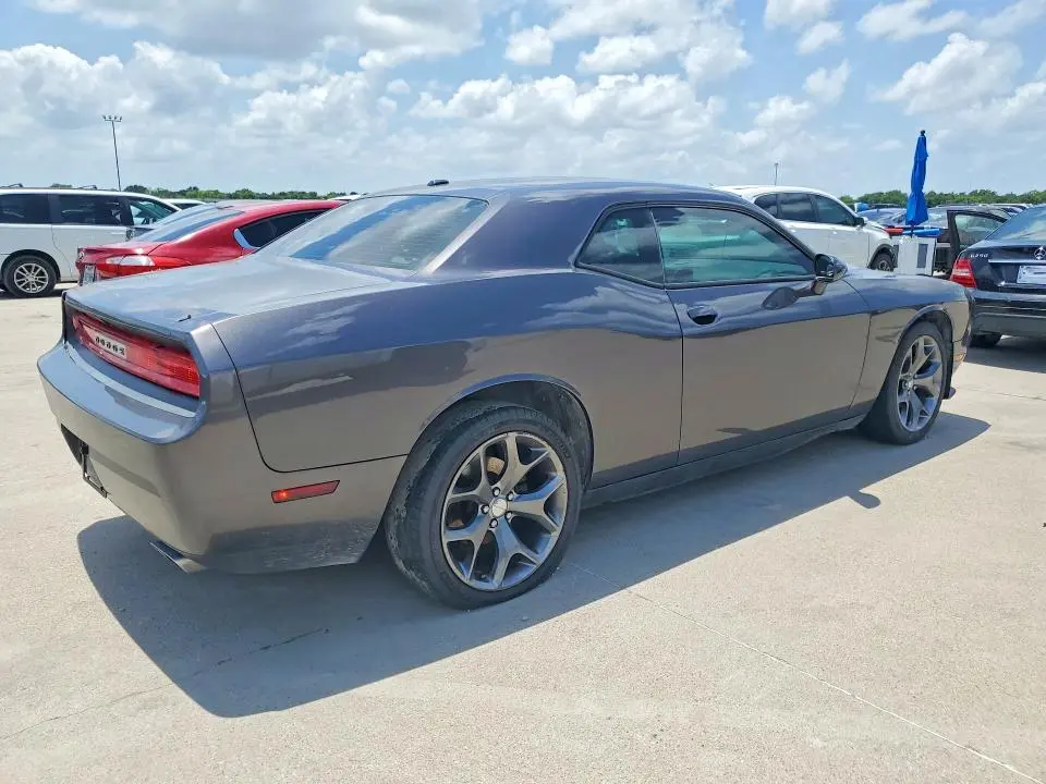 2014 DODGE CHALLENGER SXT  