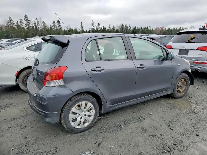 2011 TOYOTA YARIS BASE  