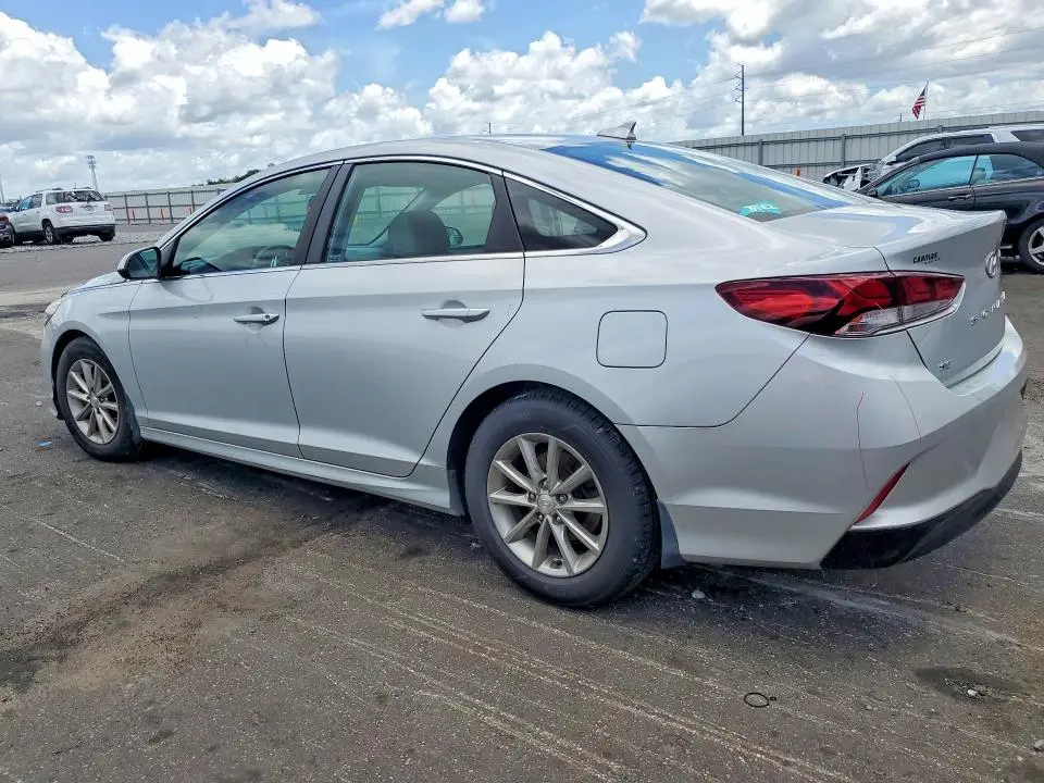 2018 HYUNDAI SONATA SE  