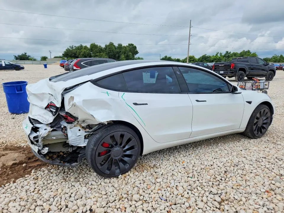 2023 TESLA MODEL 3   