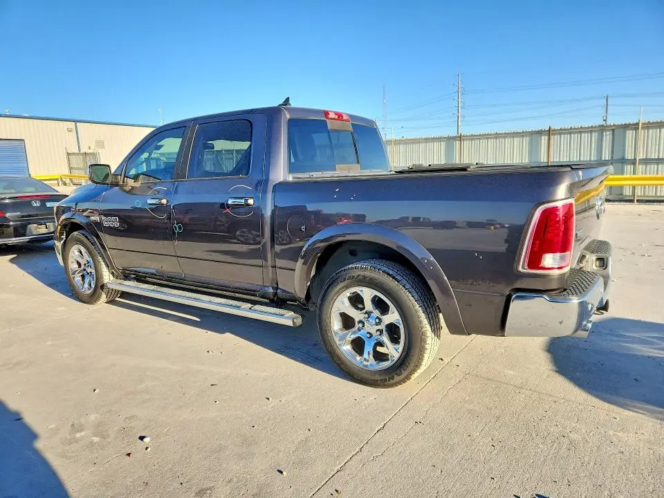 2015 RAM 1500 LARAMIE  