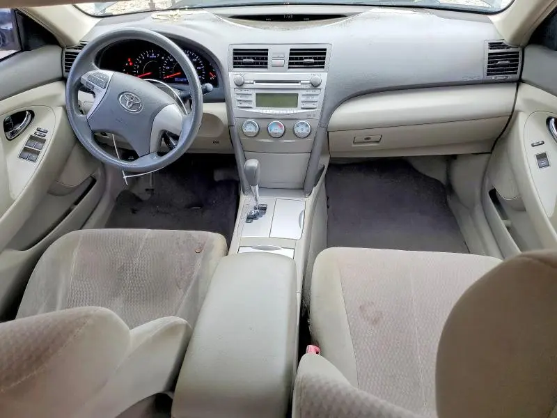 2010 TOYOTA CAMRY LE  