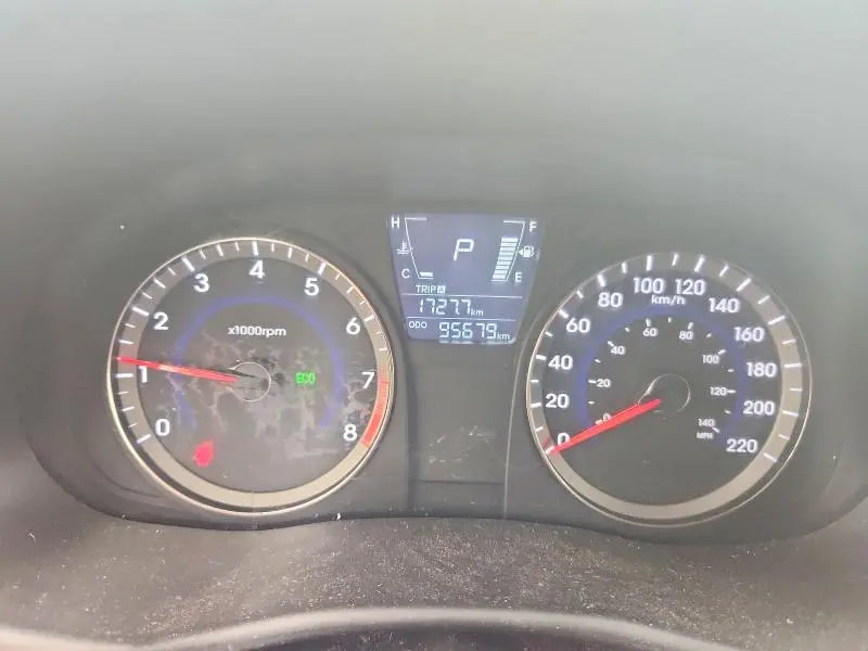 2013 HYUNDAI ACCENT GS  