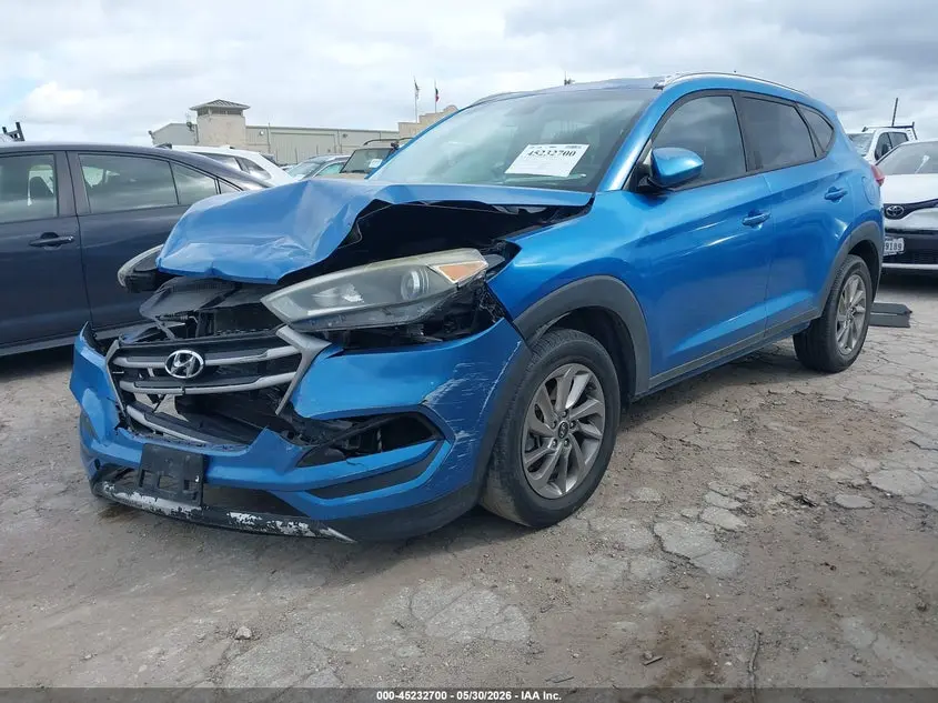 2017 HYUNDAI TUCSON SE