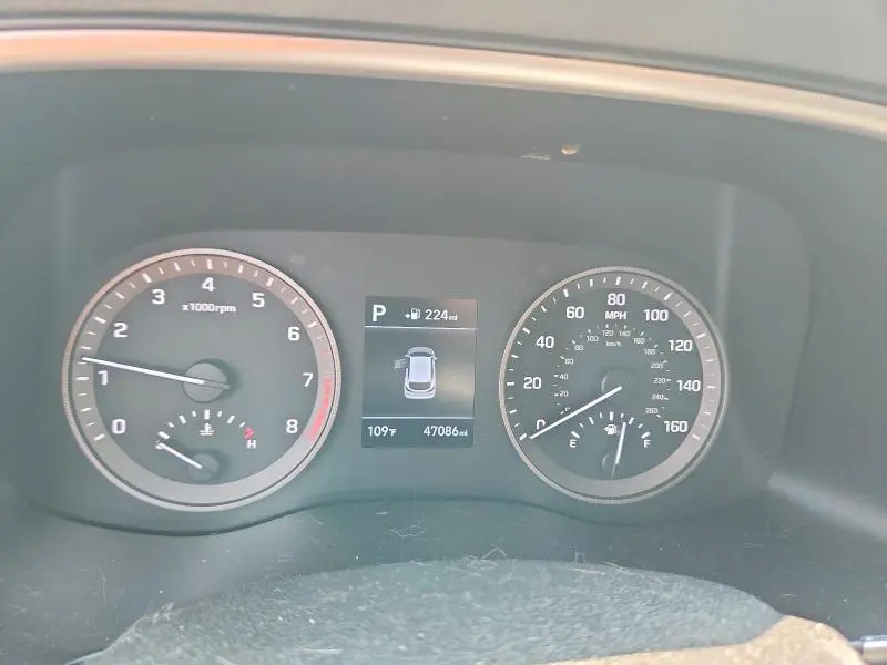 2020 HYUNDAI TUCSON SE  