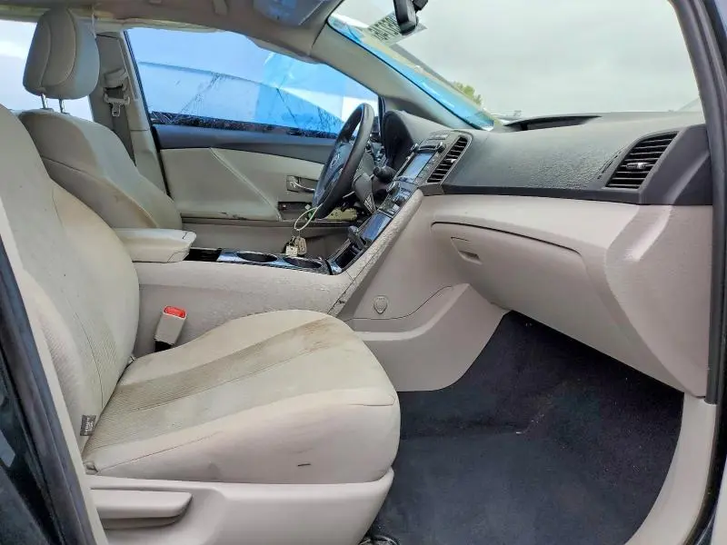 2015 TOYOTA VENZA LE  