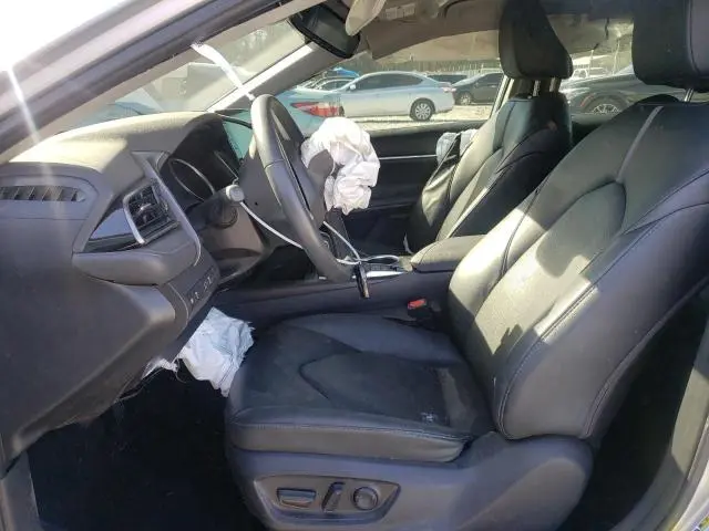 2023 TOYOTA CAMRY XLE  