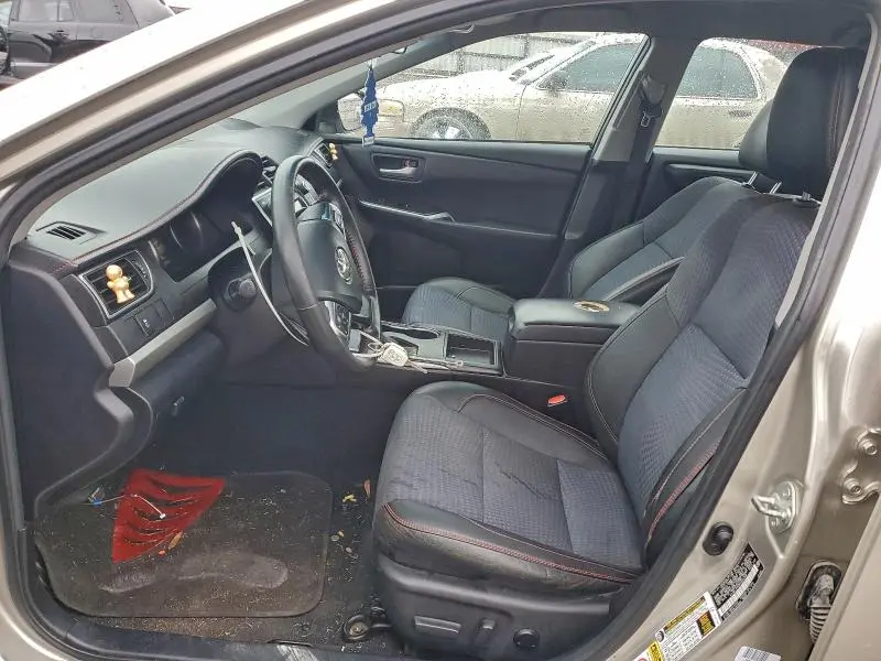 2015 TOYOTA CAMRY LE  